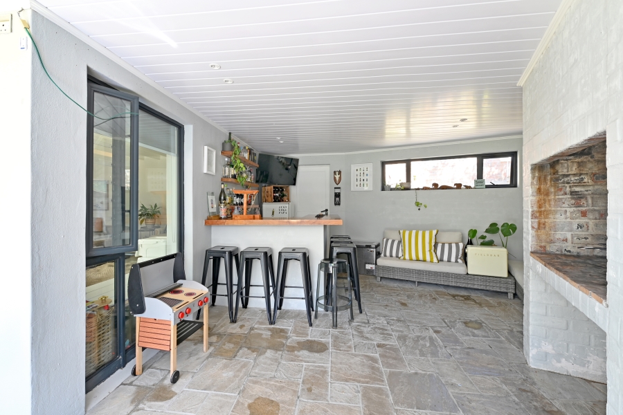 To Let 4 Bedroom Property for Rent in Newlands Western Cape